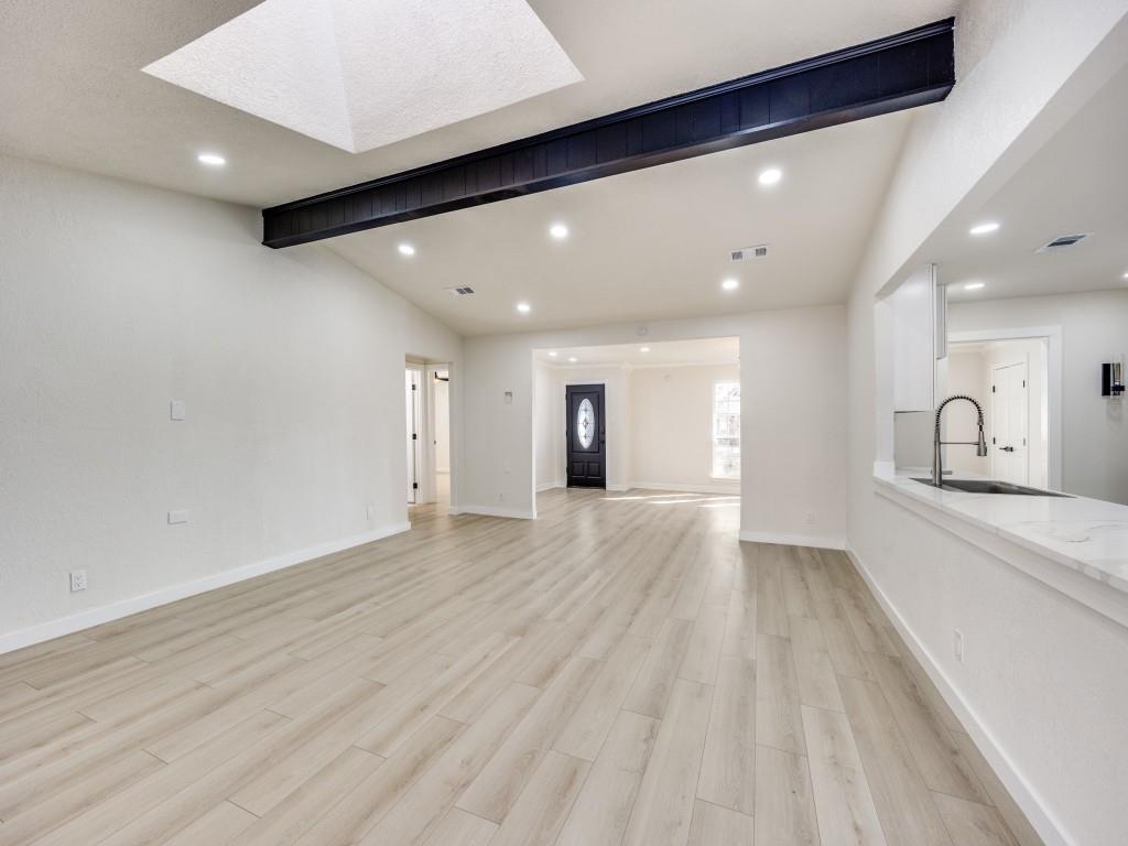 2409 Regal Road