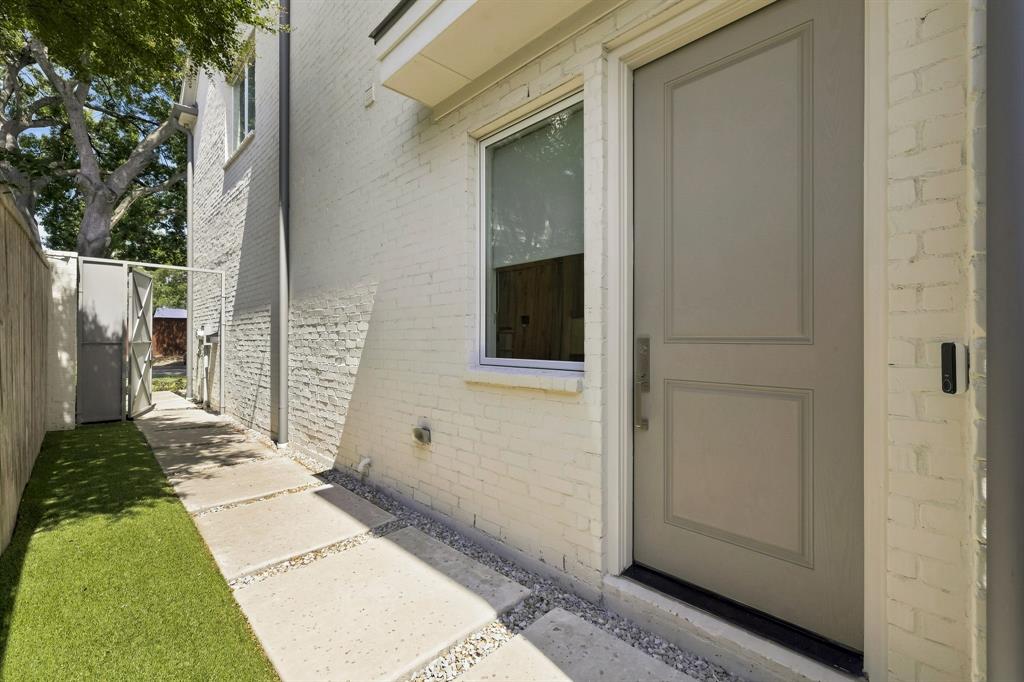 4920 Kelton Drive
