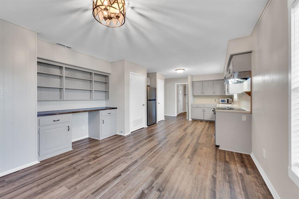 Whispering Oaks - Residential