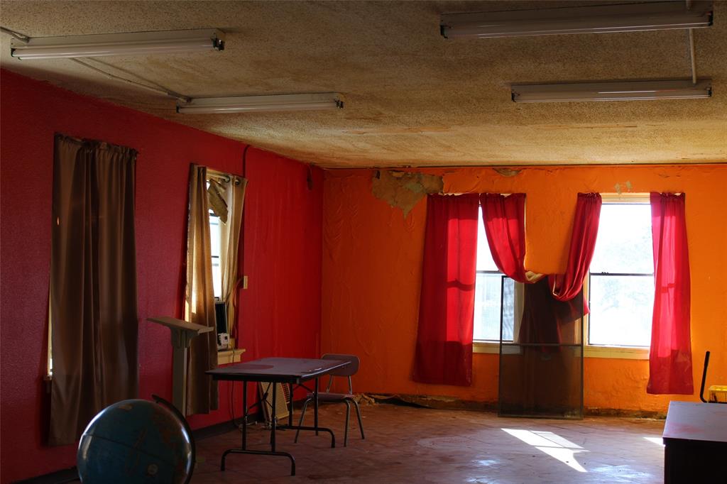 North Fort Worth - Commercial Sale
