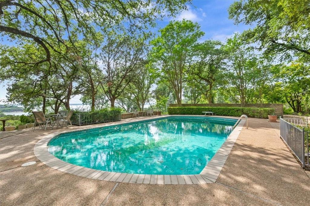 Hejtmancik - Residential