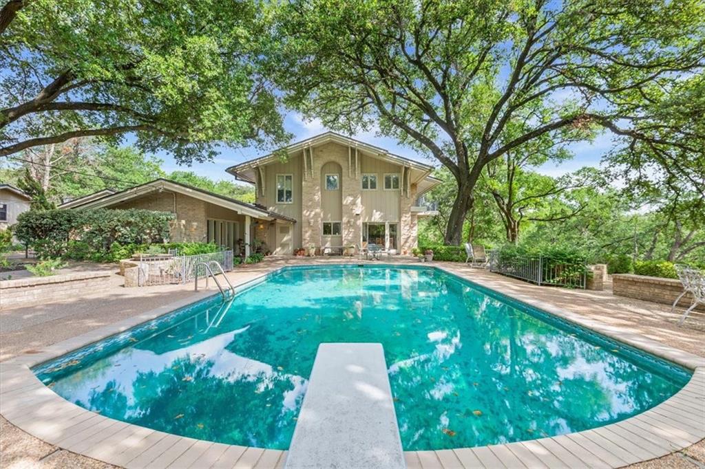 Hejtmancik - Residential