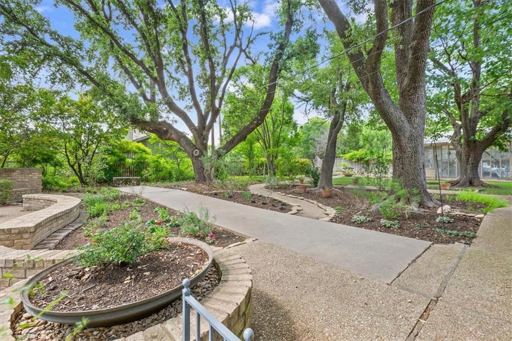 Hejtmancik - Residential