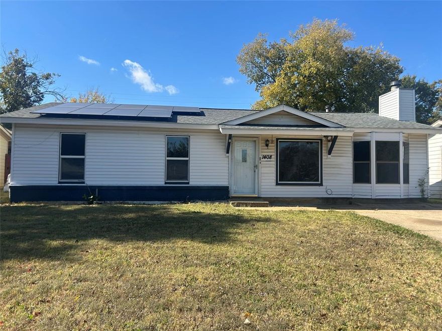 This updated 4 bed - 2 bath home with a big backyard and patio is located in a quiet neighborhood in Arlington, TX! The home has been updated throughout and is move in ready.

Welcome to this wonderful home situated in a great neighborhood and is close to major highways and restaurants. The home has modern touches throughout, including brand-new paint, flooring, fully updated bathrooms, and kitchen.

Outside, the large backyard offers plenty of space for outdoor activities, gardening, or simply relaxing in your own space. With ample parking space and thoughtful updates throughout, this home is ready to move in and make your own. Surrounded by a major entertainment district, this home is perfect for first time home buyers ready to embrace this bustling city. 

Don’t miss the opportunity to see this gem – schedule your showing today!