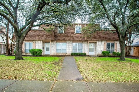 Photo of 11352 QUAIL RUN Street, Dallas, TX 75238 (MLS # 21193332)