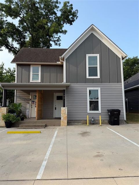Photo of 106 W Hull Street #200, Denison, TX 75021 (MLS # 21310679)