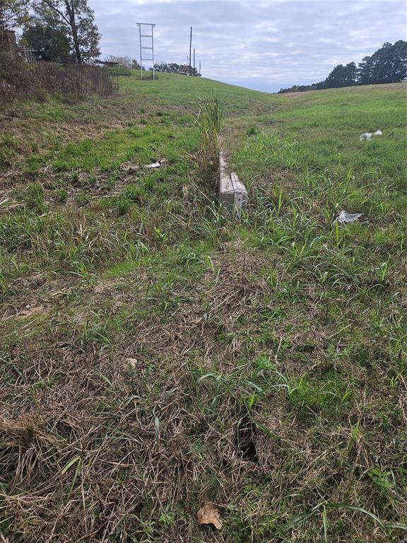 AB 60 J M Bertran Sur, TR 6A&E - Land