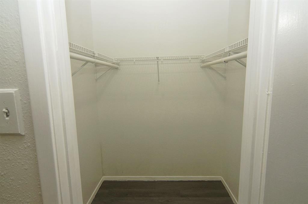 Creekbend Condo Ph 01-06 - Residential