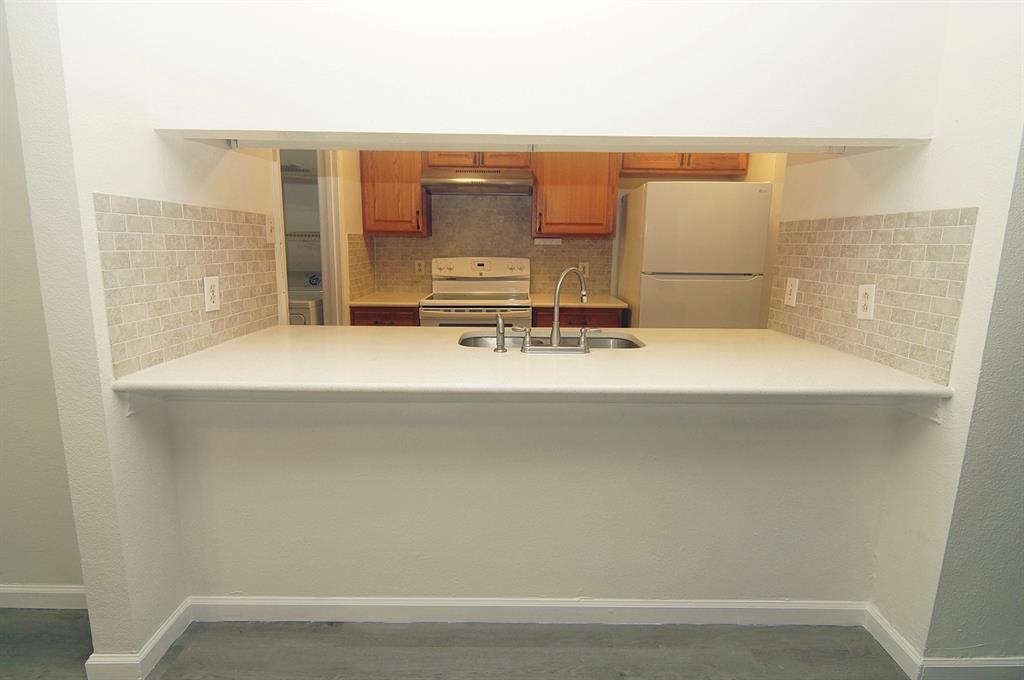 Creekbend Condo Ph 01-06 - Residential