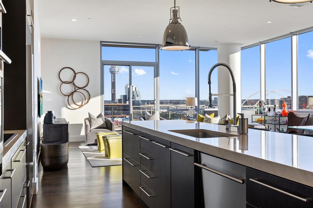 The House Condos - Residential