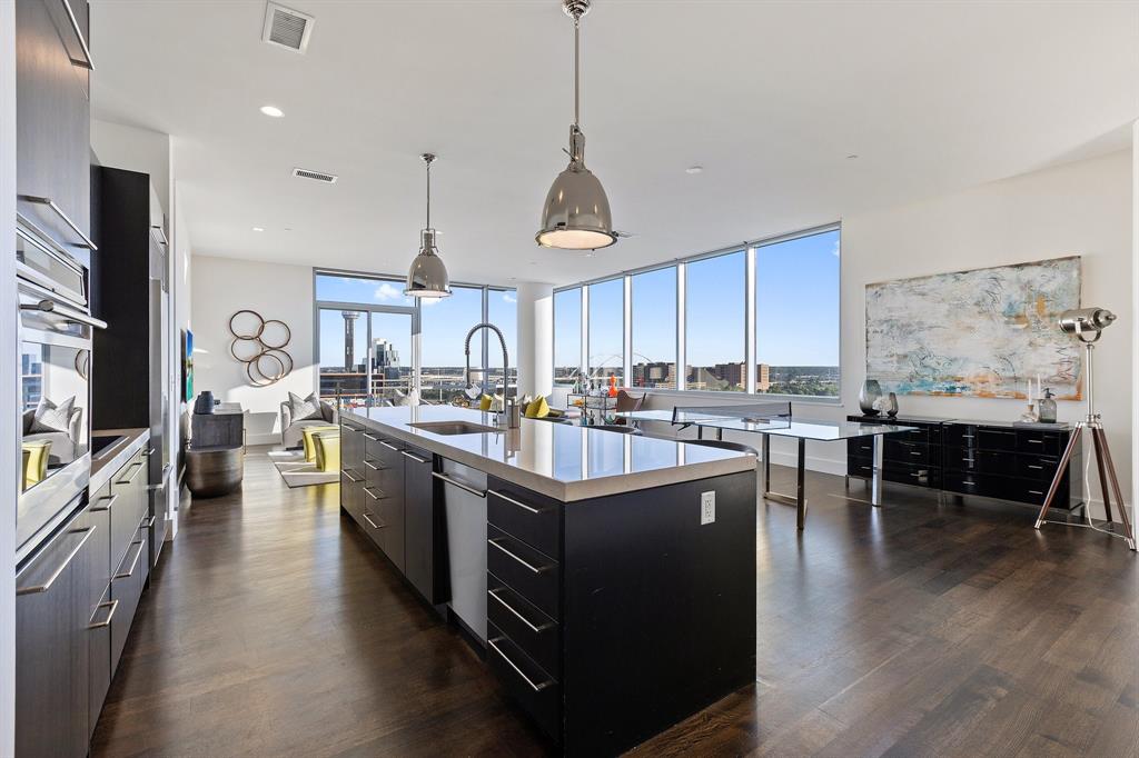 The House Condos - Residential