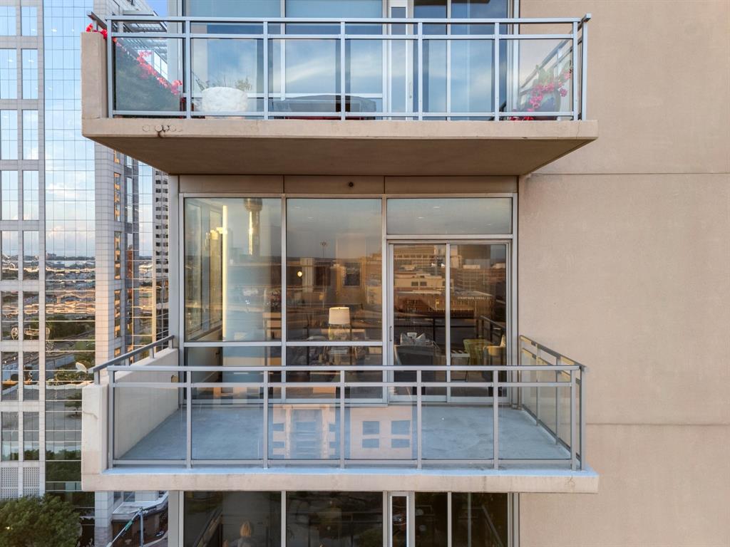 The House Condos - Residential