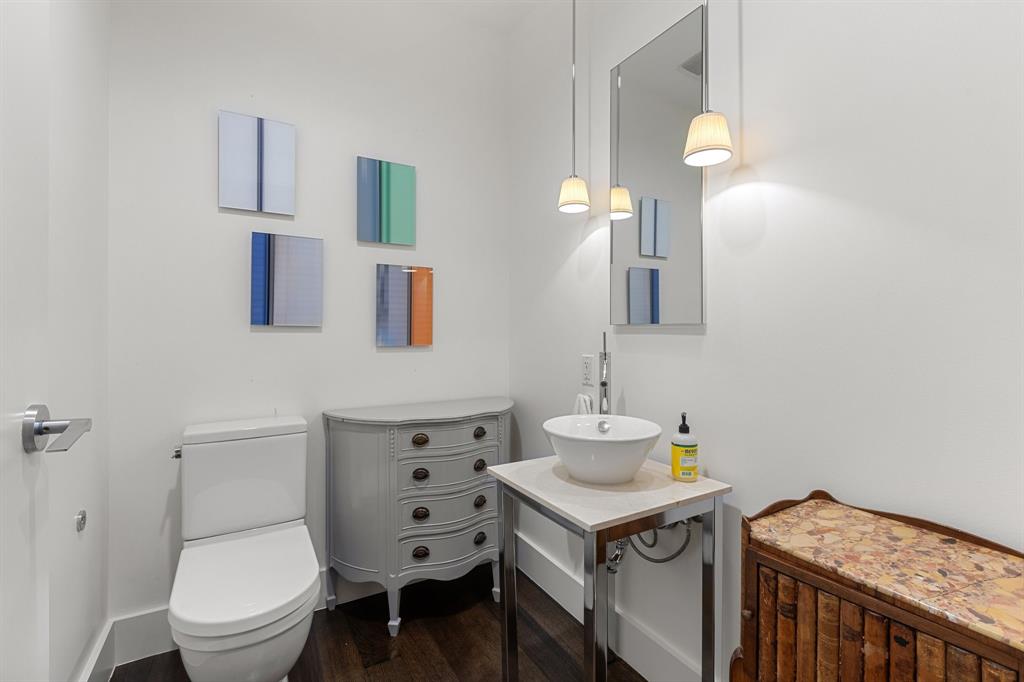 The House Condos - Residential