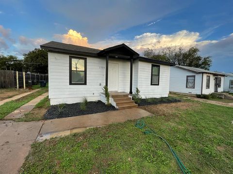 1709 Wiseman Avenue Fort Worth TX 76105