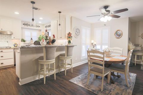 A home in Mineola