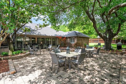 2802 Colonial Circle McKinney TX 75072