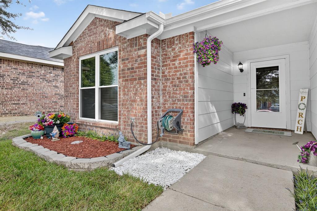 2737 Briscoe Drive