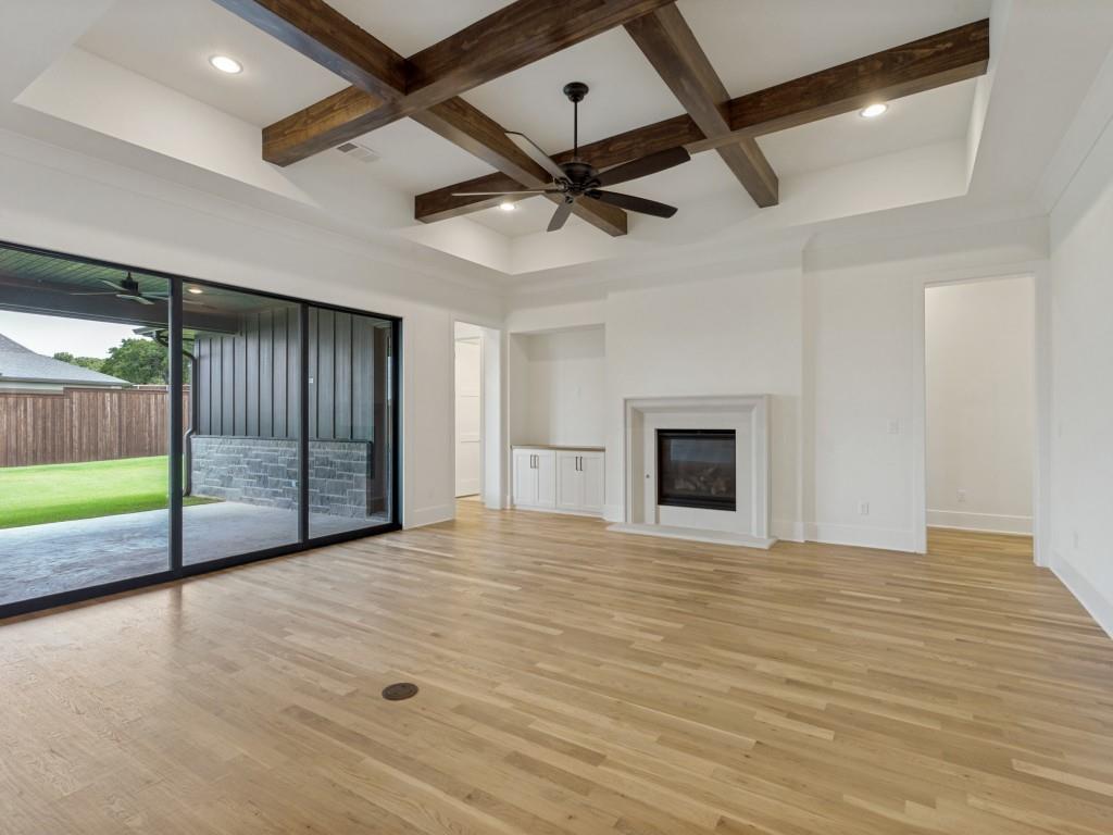 308 MEADOWLANDS Drive