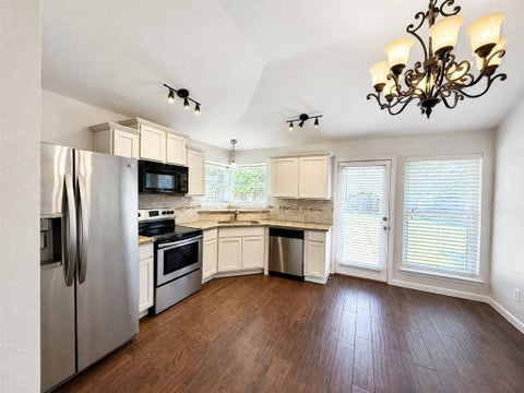 Photo of 2317 Aquaduct Drive, Bedford, TX 76022 (MLS # 21350103)