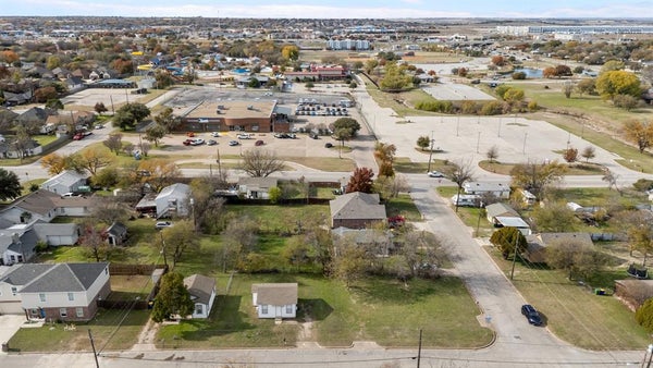 8707 RONNIE ST, WHITE SETTLEMENT, TX 76108 - Image eaabec3e55d41e69f1de2bfcd1f10c23/2379764163