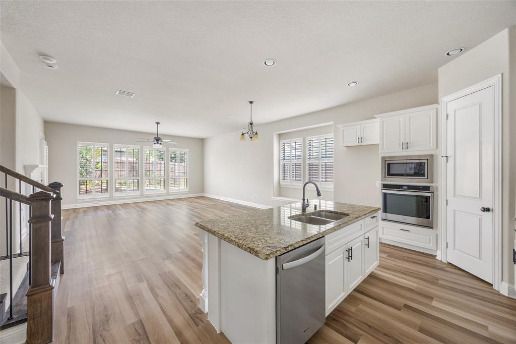 HARDIN VILLAGE PHASE 1 - Residential Lease