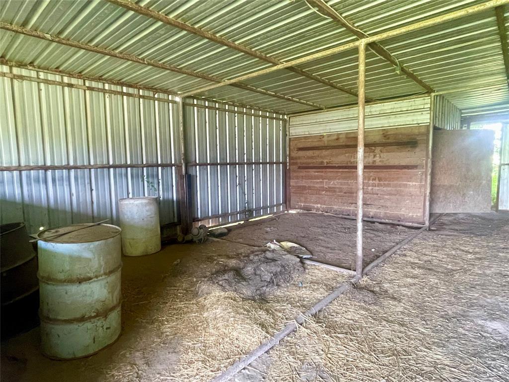1692 Farm Road 2653 S