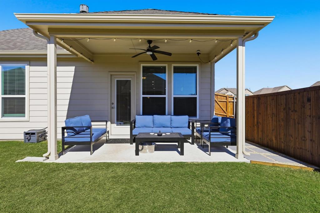 Anna Crossing Ph 8 - Residential Lease