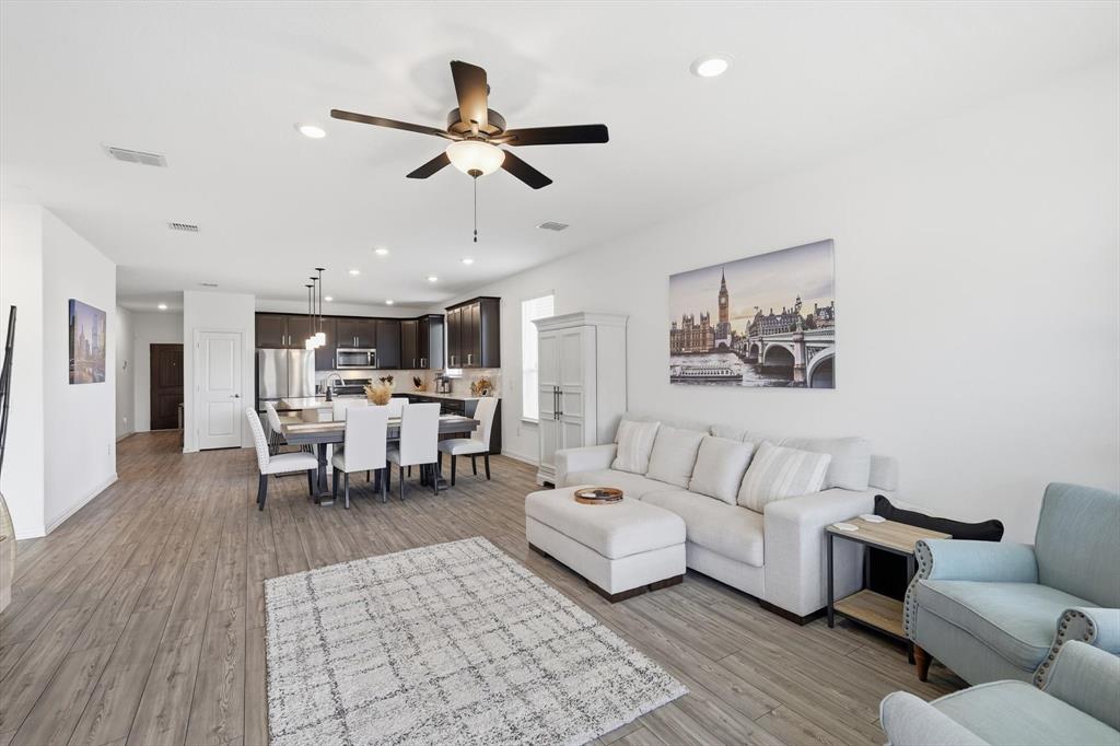 Anna Crossing Ph 8 - Residential Lease