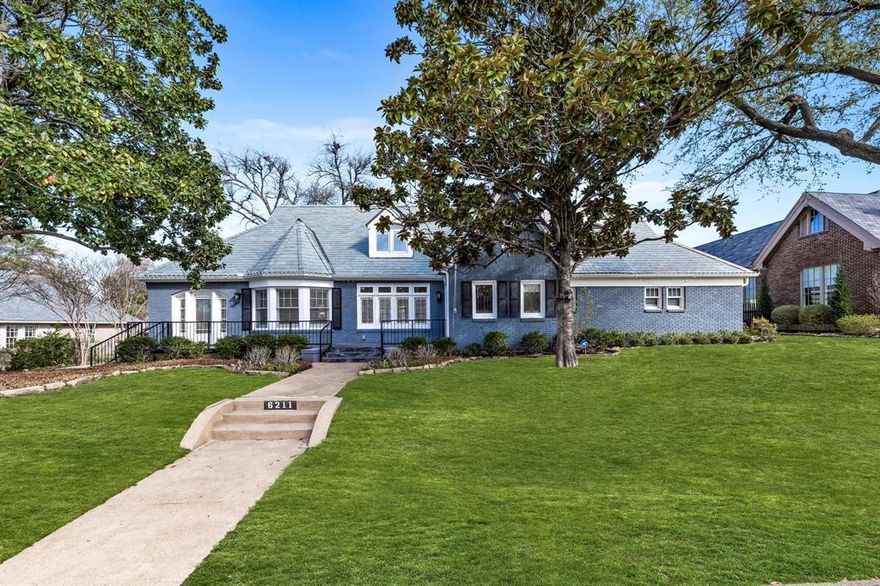 DOUBLE LOT M-Streets home near the prestigious Lakewood Country Club has 4 bedrooms, 4 full baths, and 1 half-bath. Upon entering, the open-concept design creates a seamless flow from the living room, with a fireplace and an abundance of natural light, to the brand new kitchen, complete with top-of-the-line appliances and a spacious island for all your culinary needs. The generously sized primary bedroom is a true oasis, and the luxurious ensuite bathroom includes double vanities, a soaking tub, and bespoke tile work. The home features three additional bedrooms, each with their own full bathroom, providing comfort and privacy for all. The upstairs game room is perfect for family fun or can be utilized as a proper media room. The office is situated in a quiet corner of the home, while the sun room offers a serene atmosphere to relax. Step outside into the backyard to discover your own private oasis. Lounge by the pool and spa while enjoying the mature trees and lush landscaping.