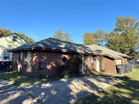 521 E Mason Street Fort Worth TX 76110