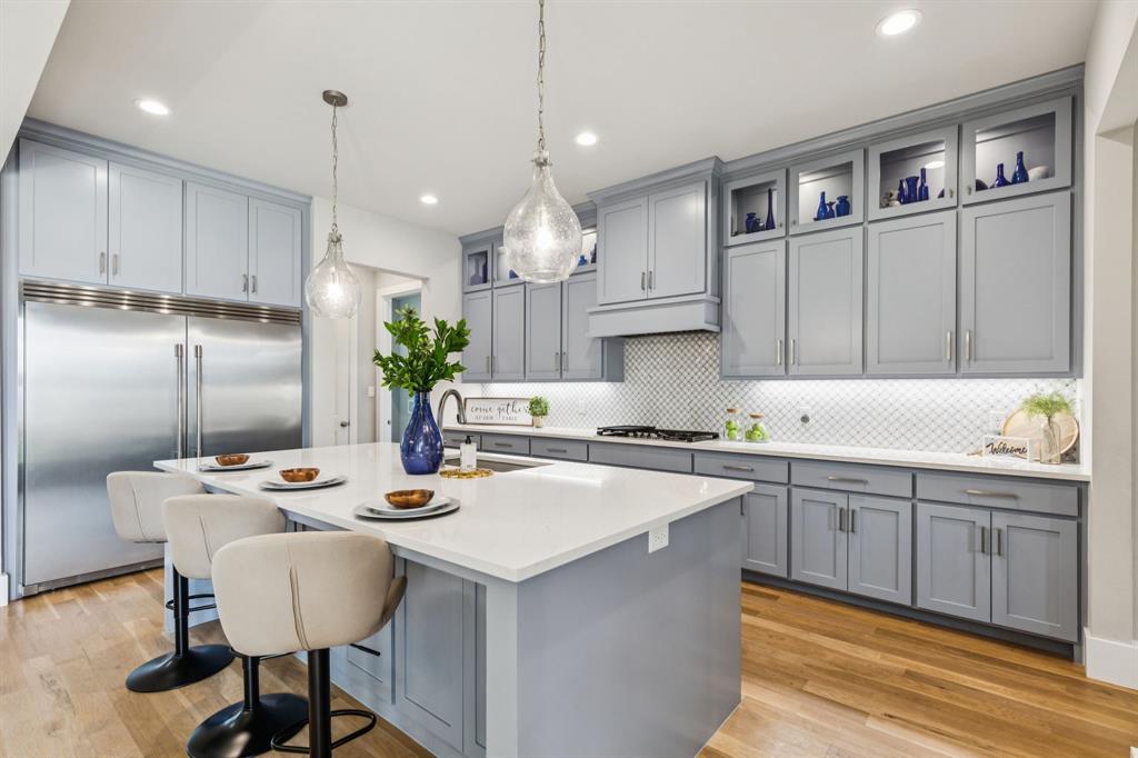4309 Laura Lane