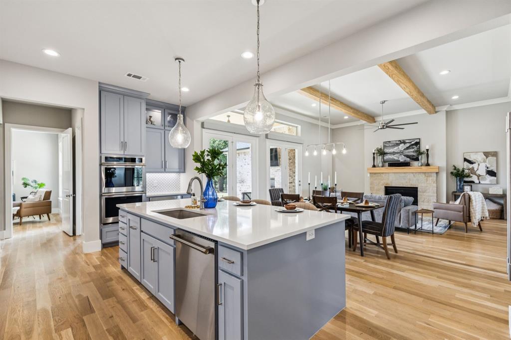 4309 Laura Lane