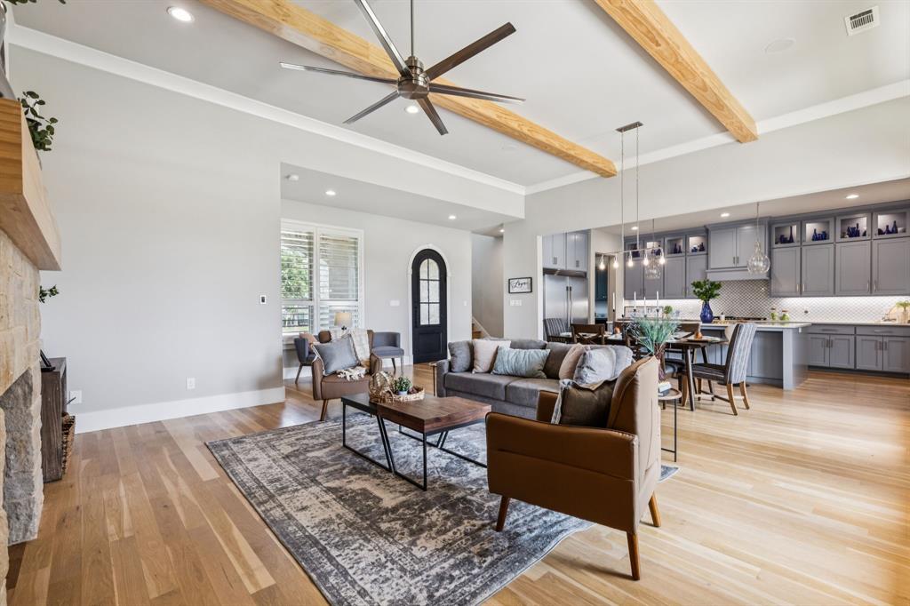 Hillside Of Flower M - Residential