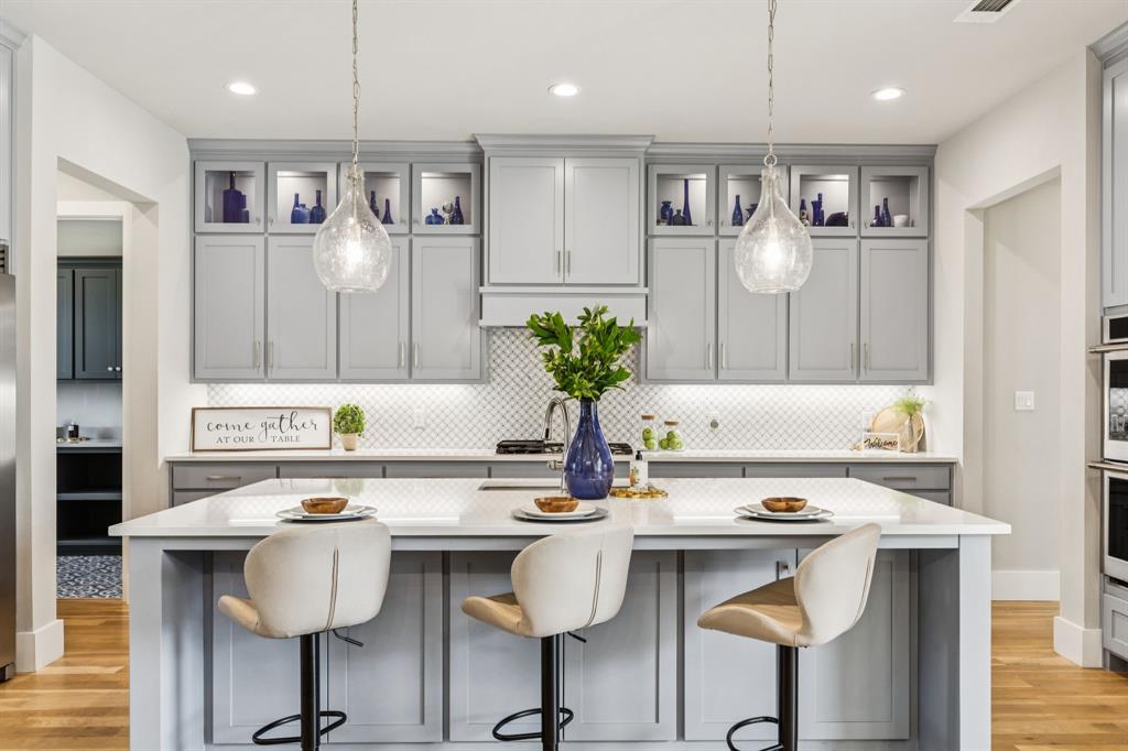 Hillside Of Flower M - Residential