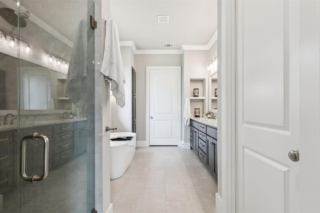 Hillside Of Flower M - Residential