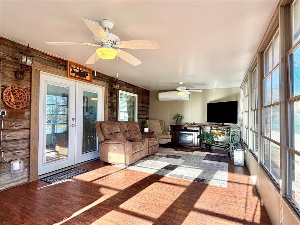 Lakeway Harbor - Residential