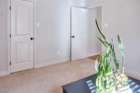 Tiny photo for 1004 Vintage Avenue, Gainesville, TX 76240 (MLS # 21197952)