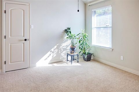 Tiny photo for 1004 Vintage Avenue, Gainesville, TX 76240 (MLS # 21197952)