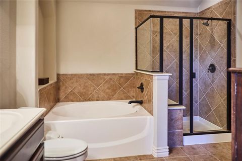 Tiny photo for 1004 Vintage Avenue, Gainesville, TX 76240 (MLS # 21197952)