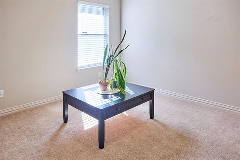 Tiny photo for 1004 Vintage Avenue, Gainesville, TX 76240 (MLS # 21197952)