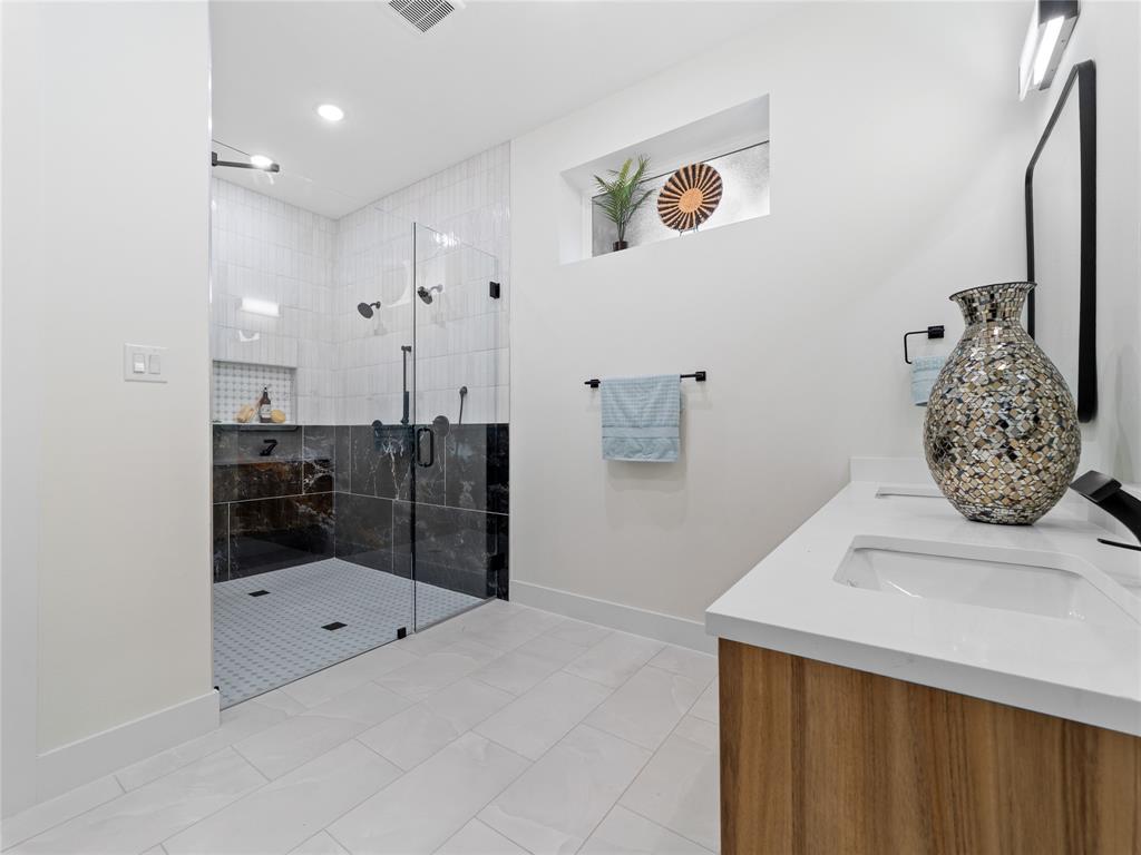 Mount Auburn - Residential