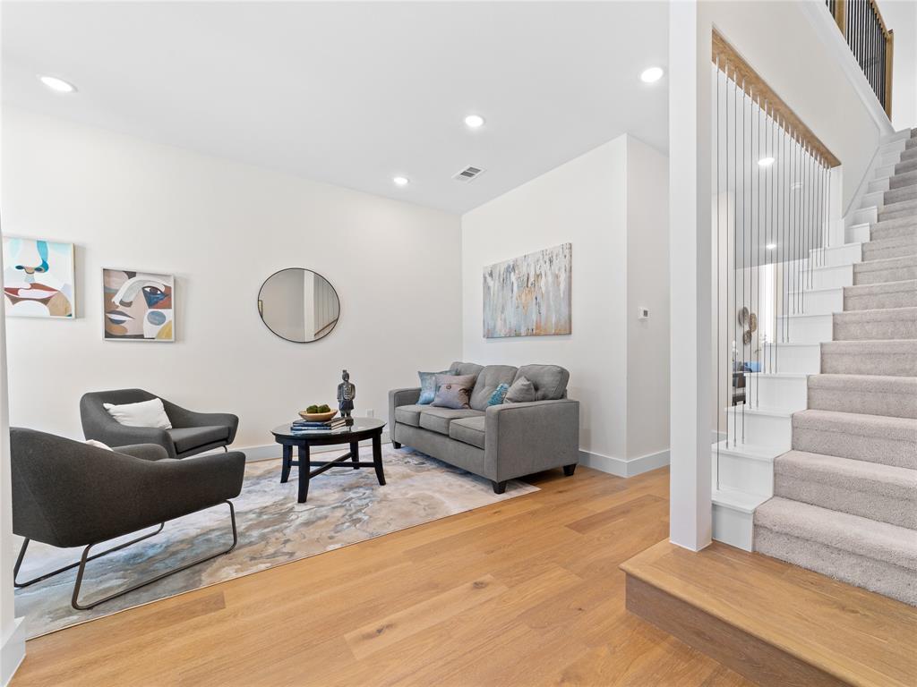 Mount Auburn - Residential