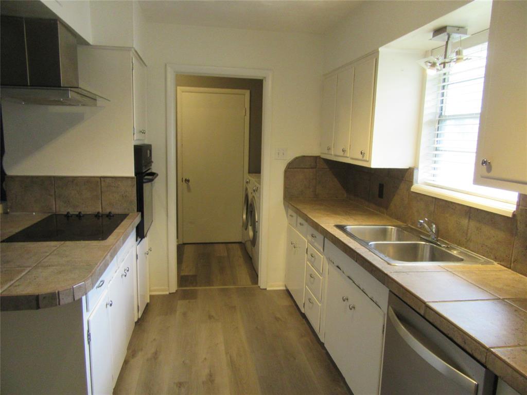 705 Scottsdale Drive