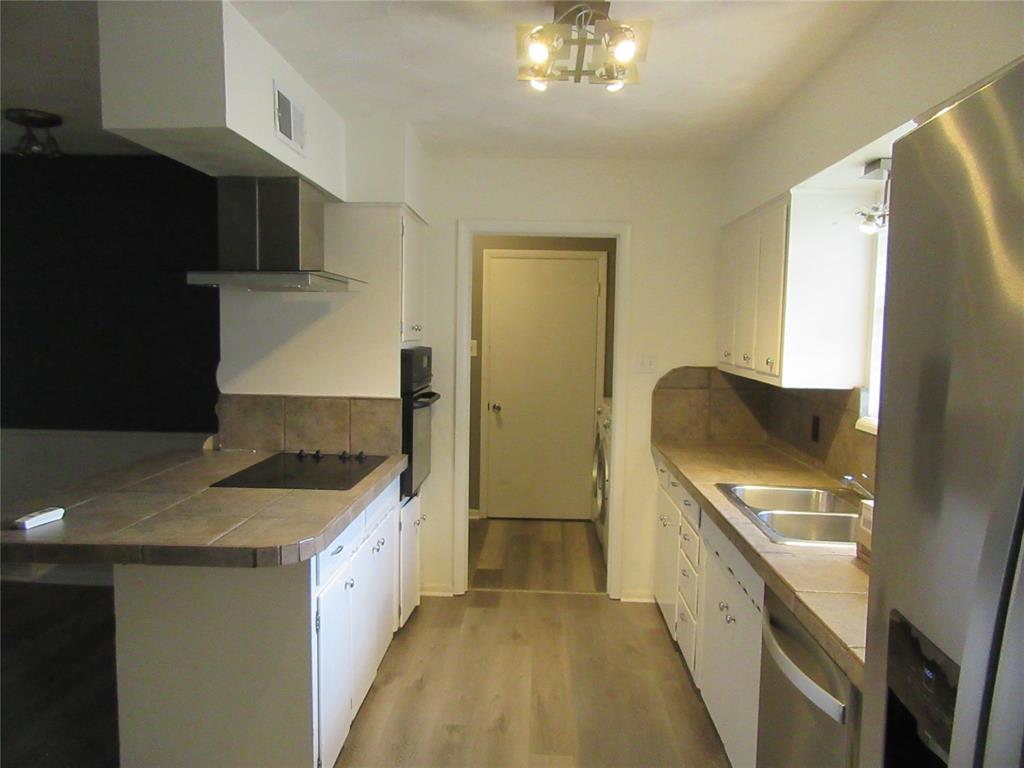 705 Scottsdale Drive