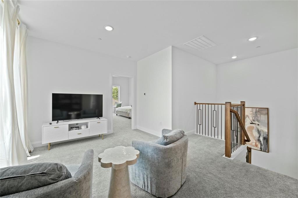 Park Plaza - Residential Lease