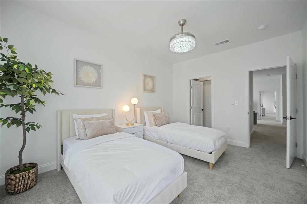 Park Plaza - Residential Lease