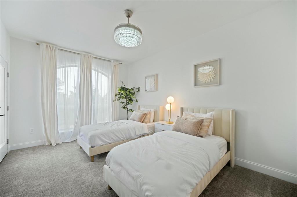 Park Plaza - Residential Lease