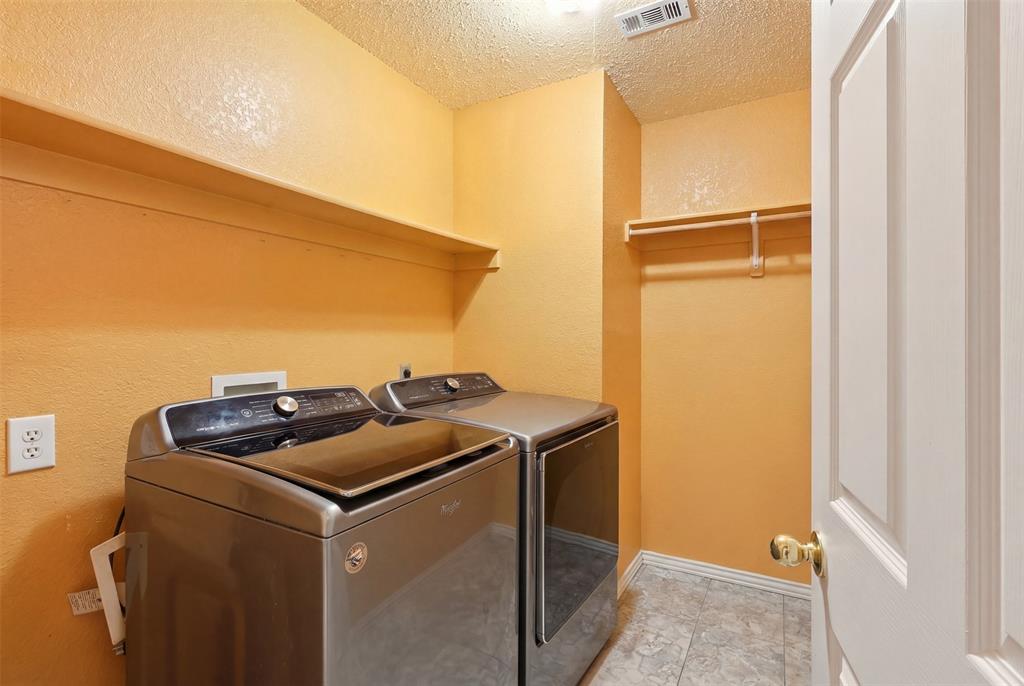 Place Julias - Residential