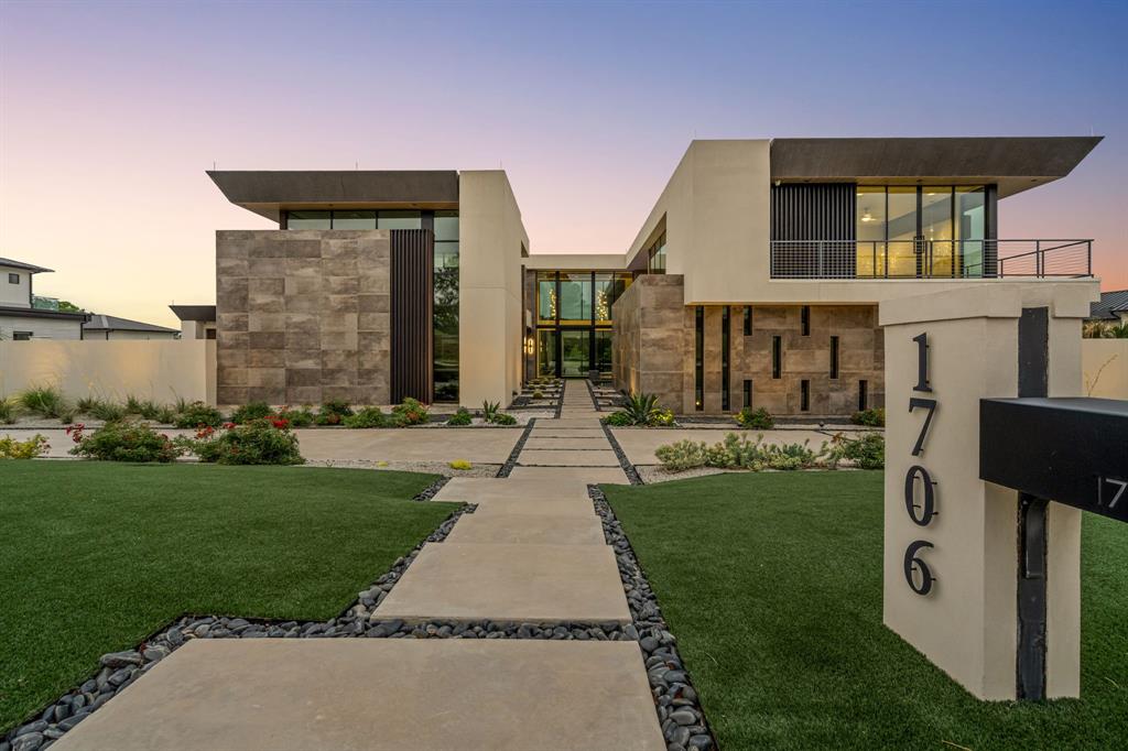 1706 Cypress Way