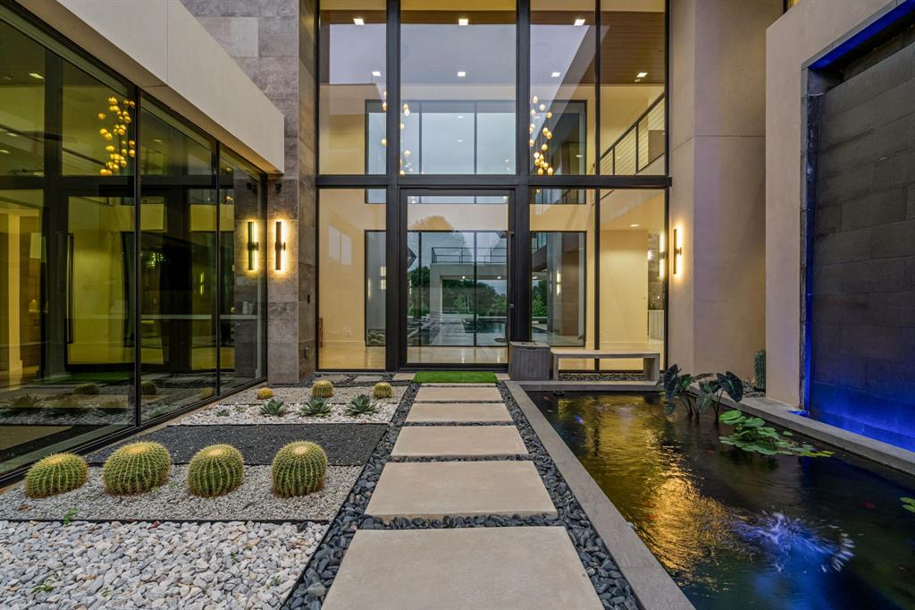 1706 Cypress Way